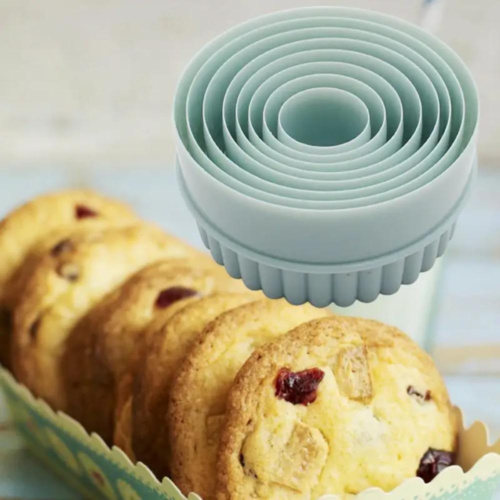 8pcs Plastic Dumpling Skin Cutter Wavy Pattern Cake Mould Baking Tool Round Cookie Cutters  Pastry