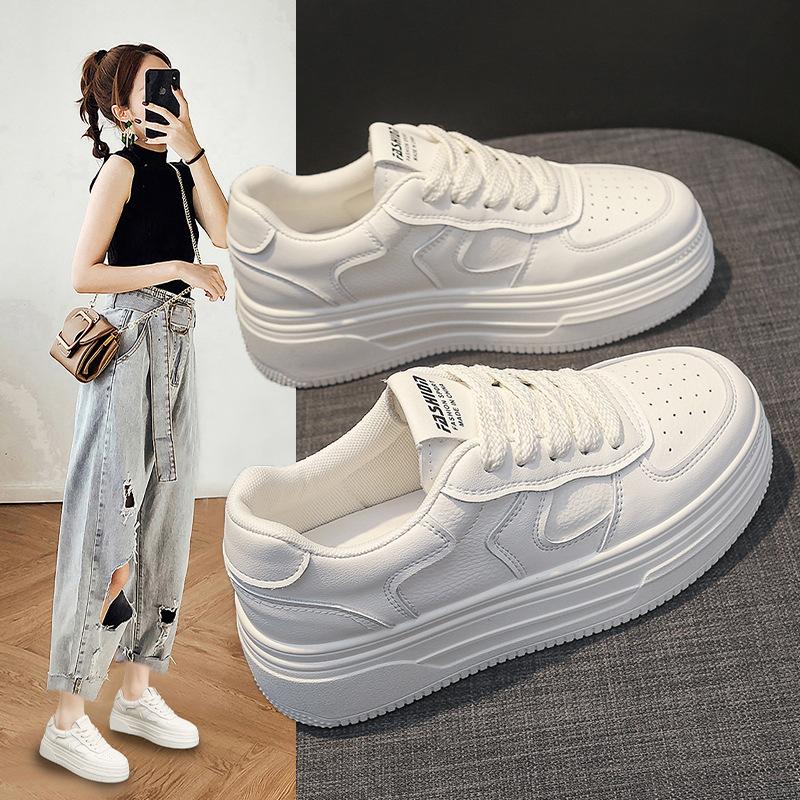 Platform white shoes women's versatile spring and autumn muffin 2025 summer new popular Internet celebrity orders surge casual sports shoes