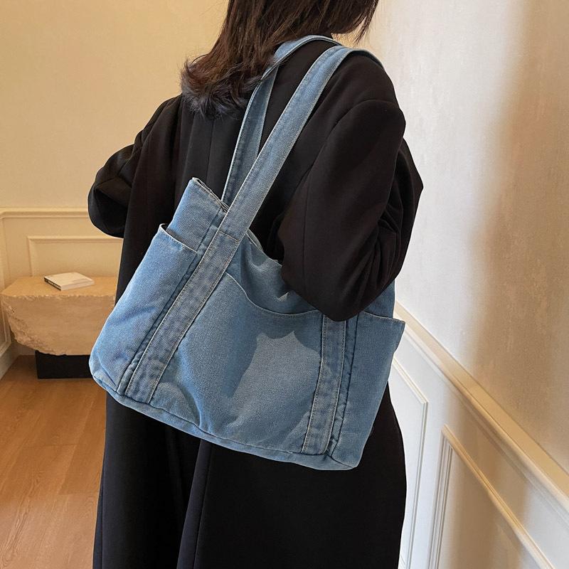 Denim messenger bag girl lazy wind backpack 2025 new student class commuter backpack simple shoulder bag