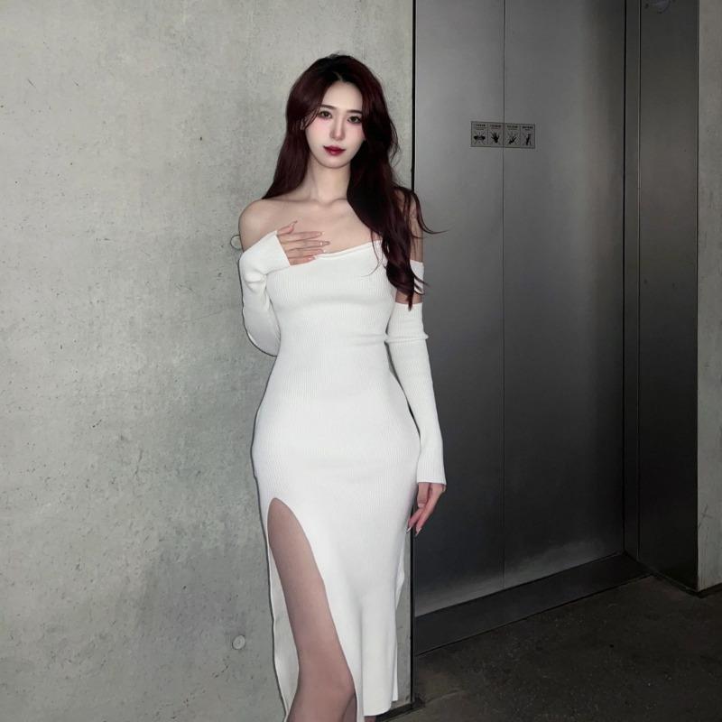 White knitted sexy one-word shoulder dress female autumn royal sister wind pure desire to close the waist split fork inside with a bottom skirt
