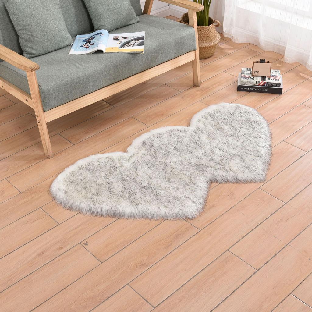 Double Heart Shape Carpets Soft Plush Doormat Floor Non Slip Rugs Living Room Sofa Plush Carpet Bedroom Cover Mattress