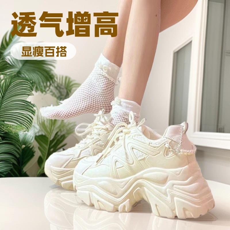 Populární podzimní platformové dad shoes dámské 2025 nové modely ukazují malá chodidla, zvyšují výšku, všestranné a prodyšné sportovní a volnočasové rozšíření