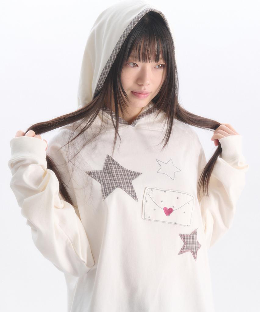 AMBLER By Letter Applique Embroidered Raglan Hooded Long Sleeve Ajs303 (Ivory)