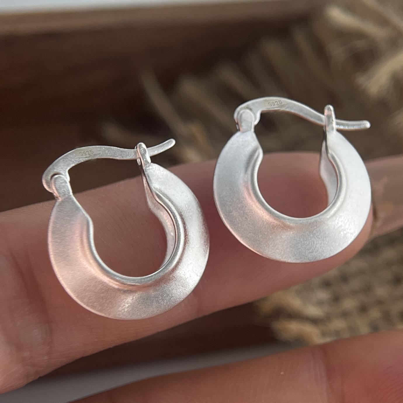 

925 Sterling Silver Vintage Earrings For Women Trendy Simple Round Shinning Earring Jewelry Prevent Allergy Party Accessories