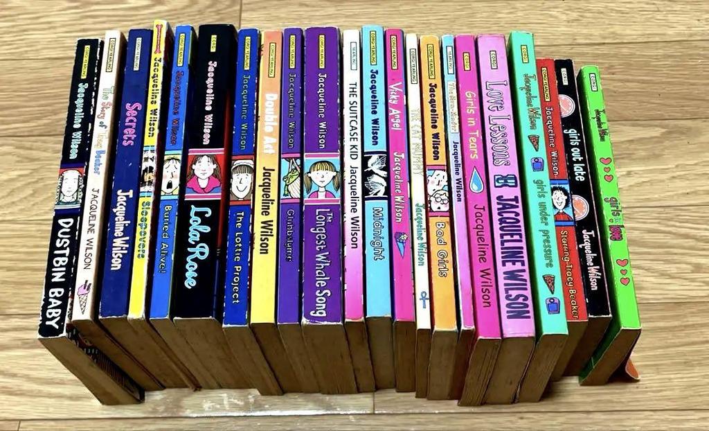 [USED] Used Jacqueline Wilson Foreign books 22 books Extensive reading English