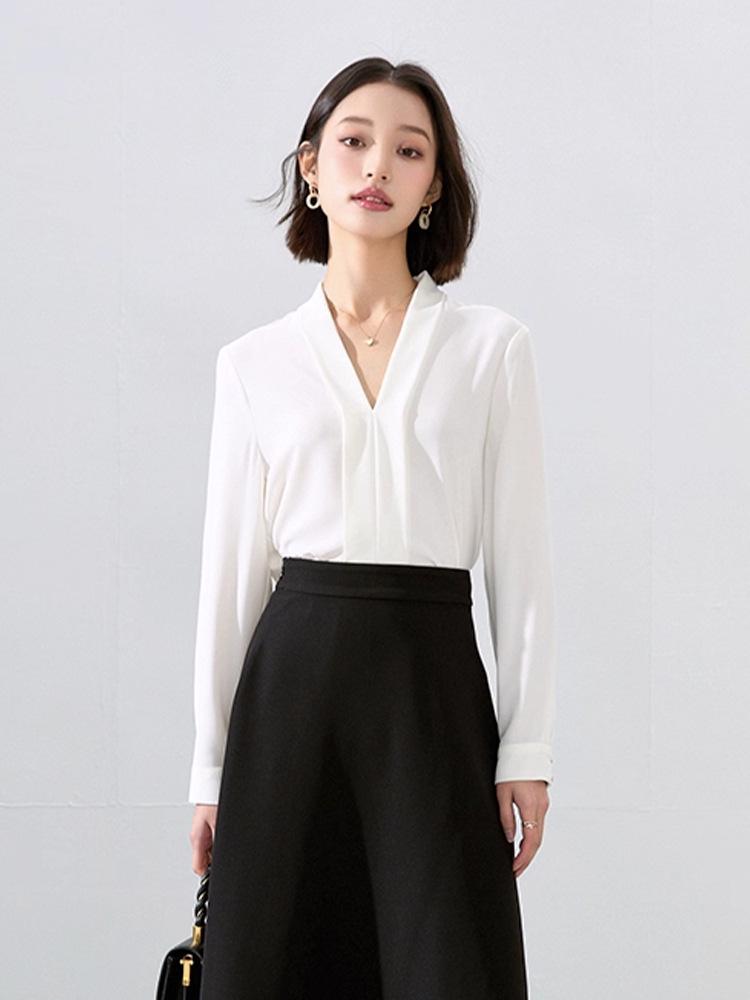 Women's Drapey White V-neck Chiffon Shirt: Long-Sleeved, Slimming, Perfect for College, Interviews, Professional Wear, and Spring Layering Tops