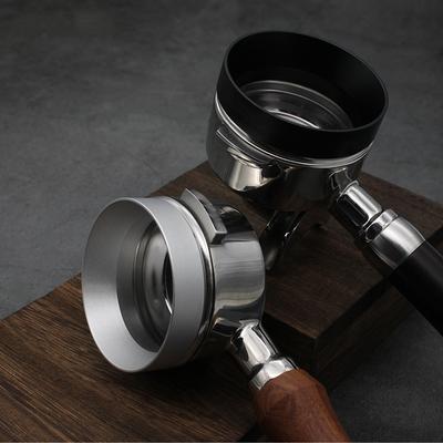 Vylepšený 6 magnetový kroužek pro zachytávání kávové sedliny Kvantitativní kroužek Proti rozstřikování sedliny Hliníková slitina Mlýnek Kávové příslušenství