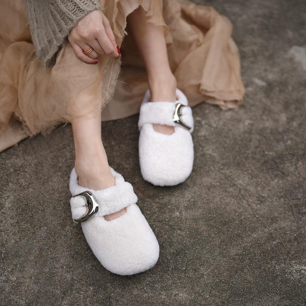 Fashion versatile bag head fluffy shoes women wear lazy women flat-bottomed cotton drag sheepskin fur integrated half slippers velvet winter