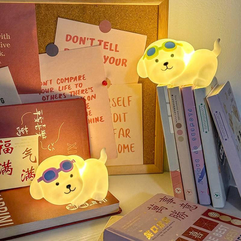 Süßer Cartoon-Hund Nachtlicht Kreative Schlafzimmer Nachttischlampe Zum Schlafen Und Dekorieren
