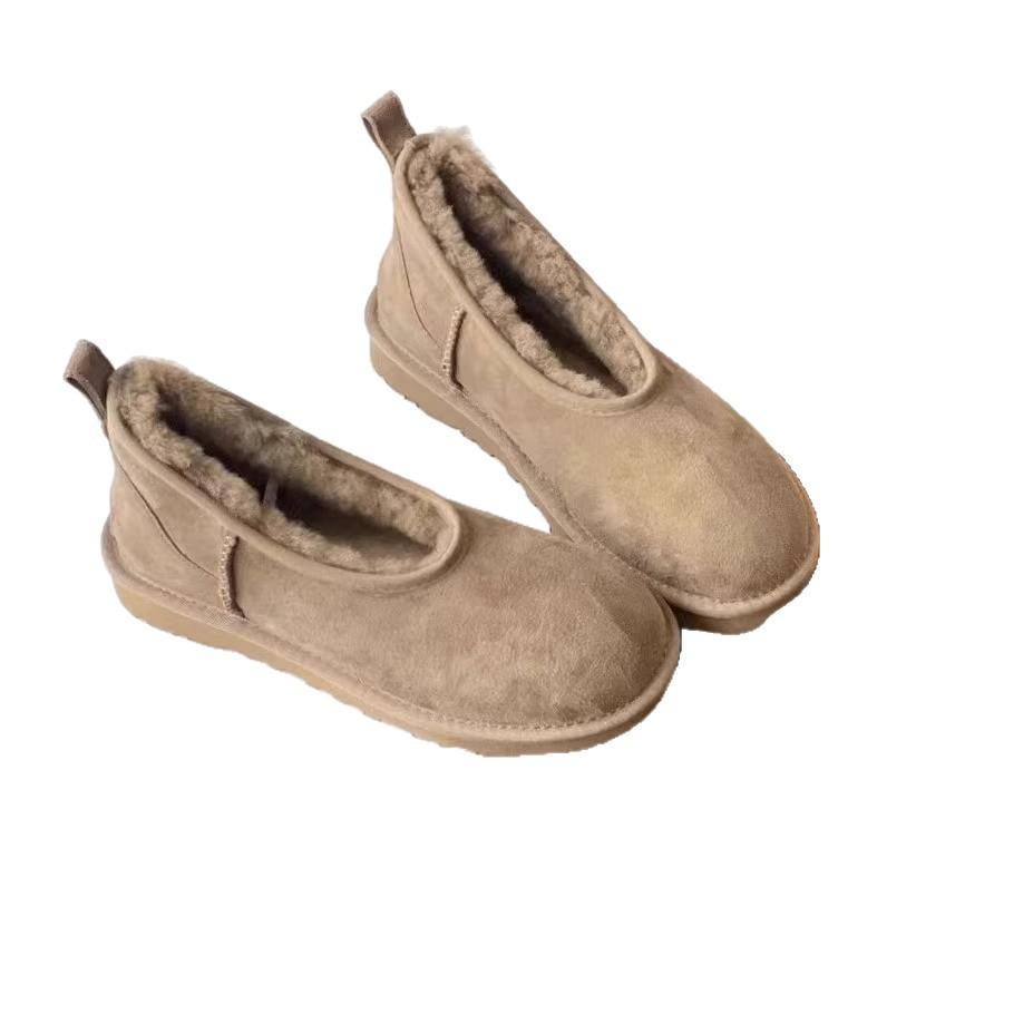 Xiaohongshu Explosion! Fur Integrated Thick-soled Snow Boots Women's 2025 Winter New One-pedal Lazy Shoes Nun Shoes