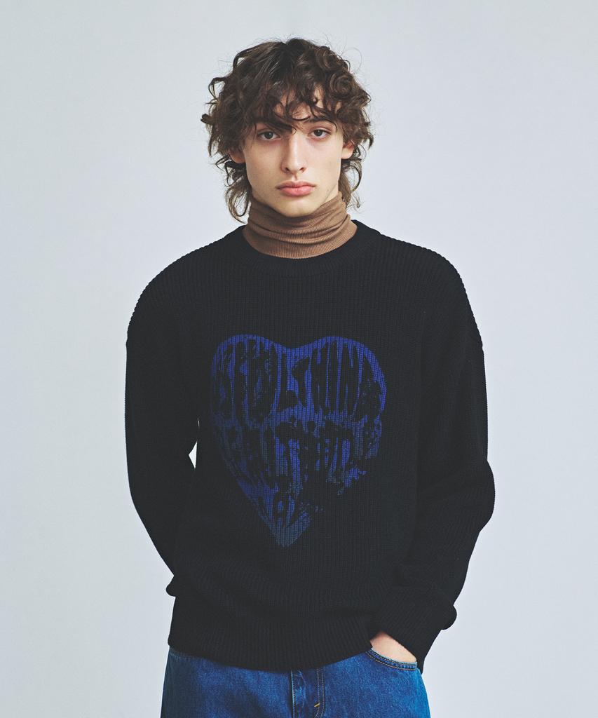 KNITTED Vintage Heart Round Knit Black