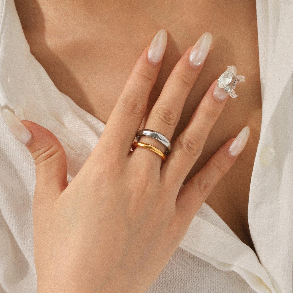 Light luxury minimalist two-tone gold and silver titanium steel ring for women, non-fading, high-end stainless steel open ring