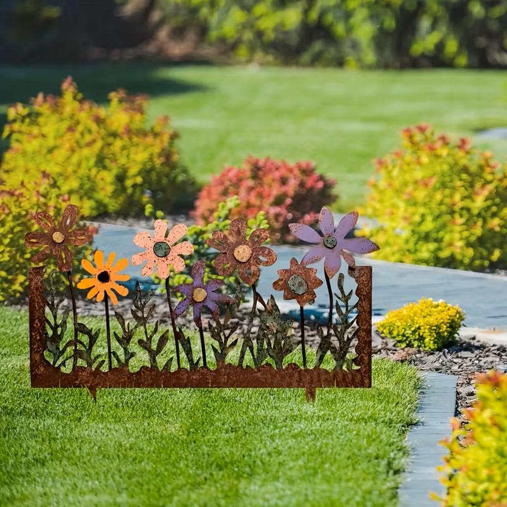 Outdoor Garden Decorative Metal Stake Creative Lawn Ornament Yard Art Sculpture with Durable Construction for Patio Landscaping