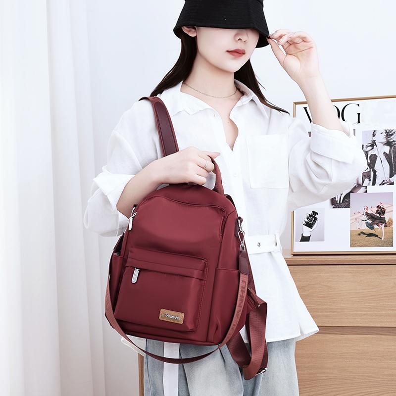 Women's Large Capacity Travel Backpack Student Schoolbag Lightweight Commuter Backpack Multifunctional Shoulder Bag