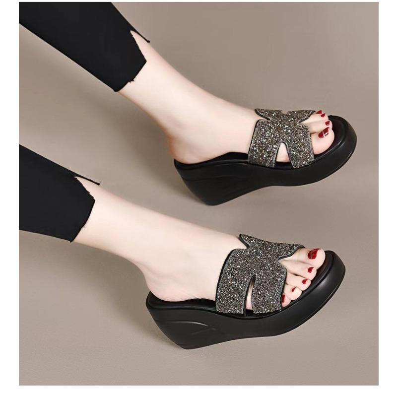 

Fashion thick-bottomed rhinestone one-word slippers for women s summer wear new versatile muffin cold slippers 42