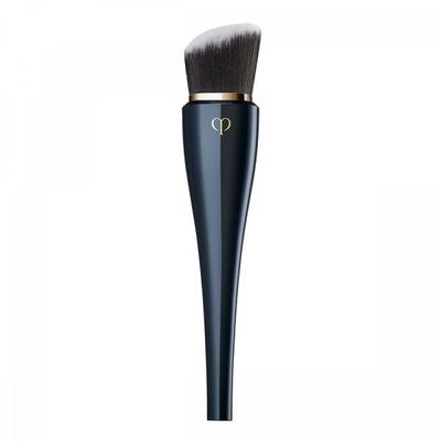 Cl De Peau Beaut Foundation Kwast Hoge Dekking