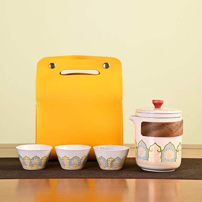 Cestovní Kung Fu čajová souprava Venkovní malá sada Keramický Kuaike šálek Jeden hrnec Tři šálky Suvenýr Obchodní Dávné rýmy Dárky