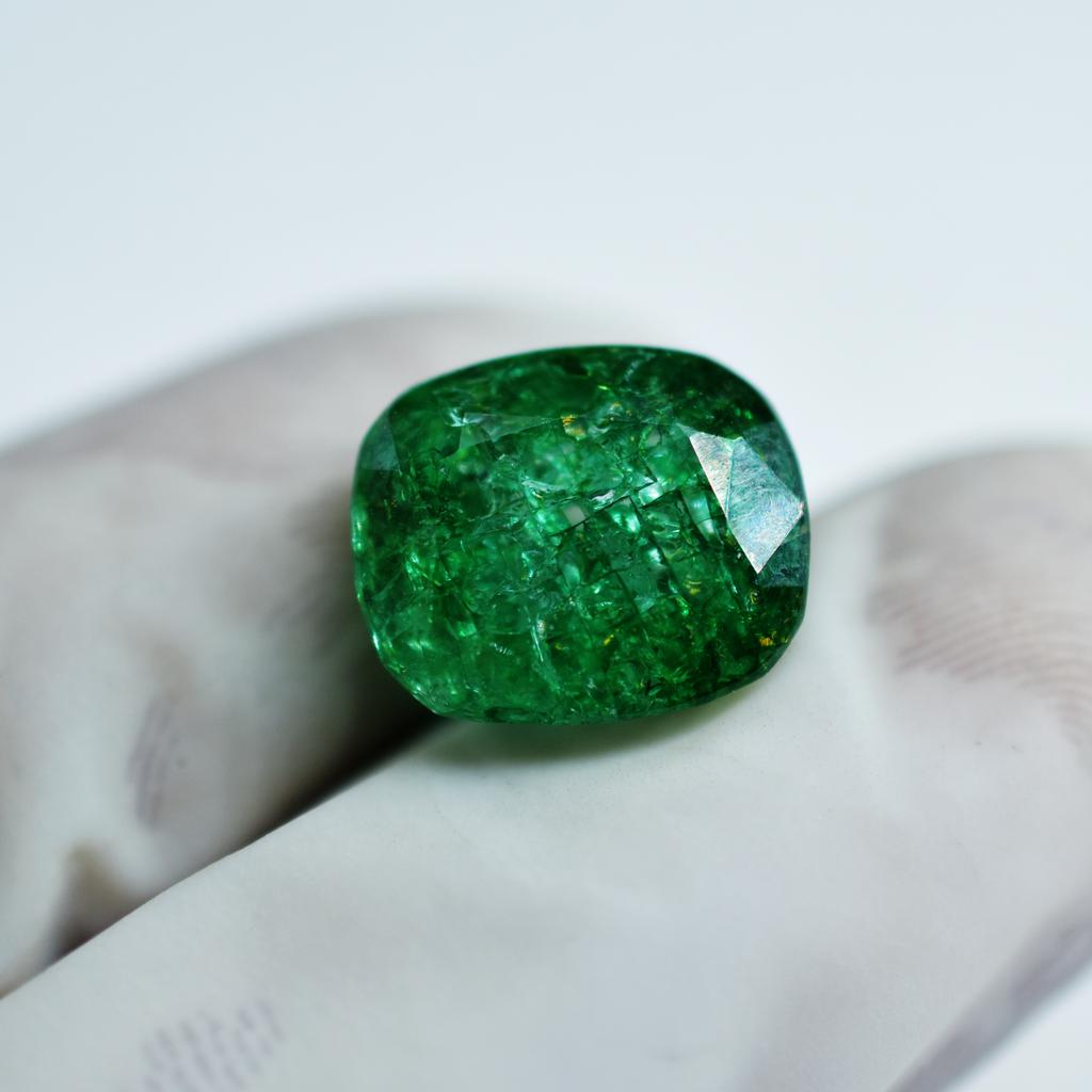 Natural Green Emerald Loose Gemstone A Grade Cushion Cut 12.90 ct Lab Verified for Jewelry Designs