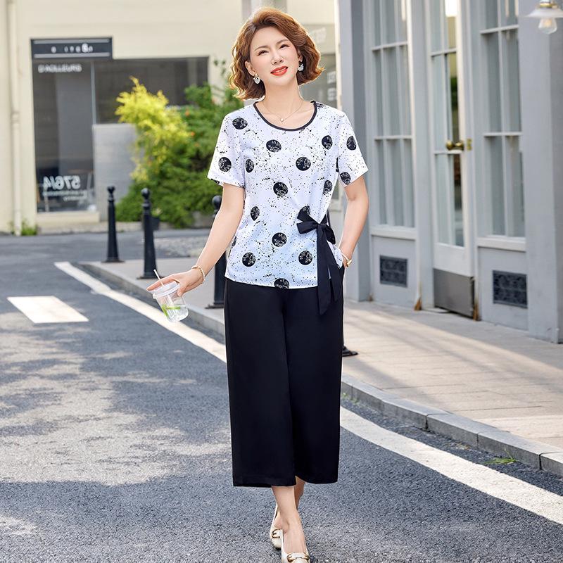 

Stylish Polka Dot Chiffon Two-Piece Set: Summer Outfit for Middle-aged and Elderly Women 3XL [Suggest 120-135 lbs]