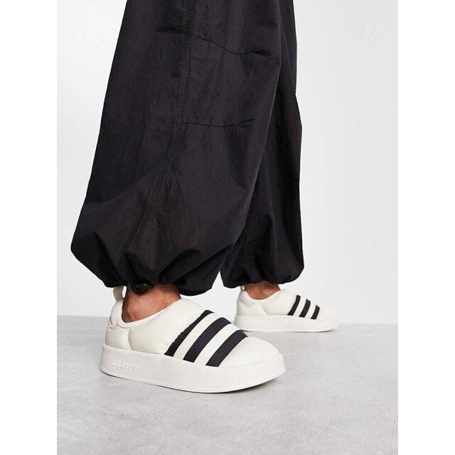 

Adidas Originals Puffylette белого цвета с черными деталями