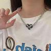 Trendy Hip-Hop Heart Necklace: Sweet & Cool Clavicle Chain for Women.