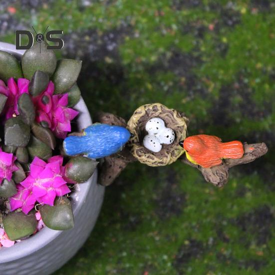 Bird Figurine Flower Pot Decoration Hanger Resin Birds Perched on Branch Planter Hugger Ornament for Potted Plants Bonsai