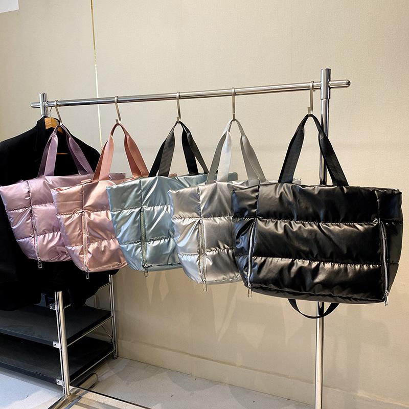 Travel Bag Women's Large Capacity Trend Light Swimming Hand Luggage Dry and Wet Separation Simple Casual Shoulder Bag