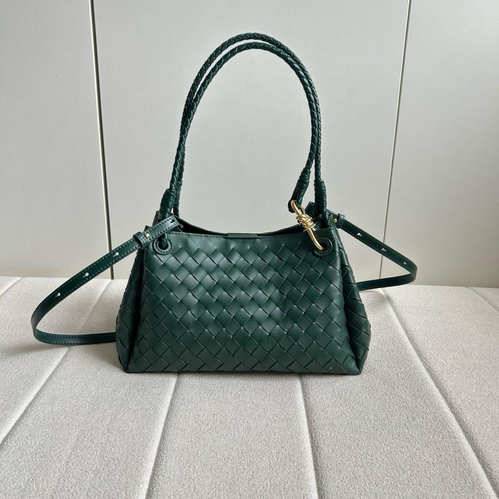 2025 Nuovo design di nicchia borsa a tracolla singola sotto l'ascella borsa da pendolare grande capacità borsa a tracolla alla moda versatile