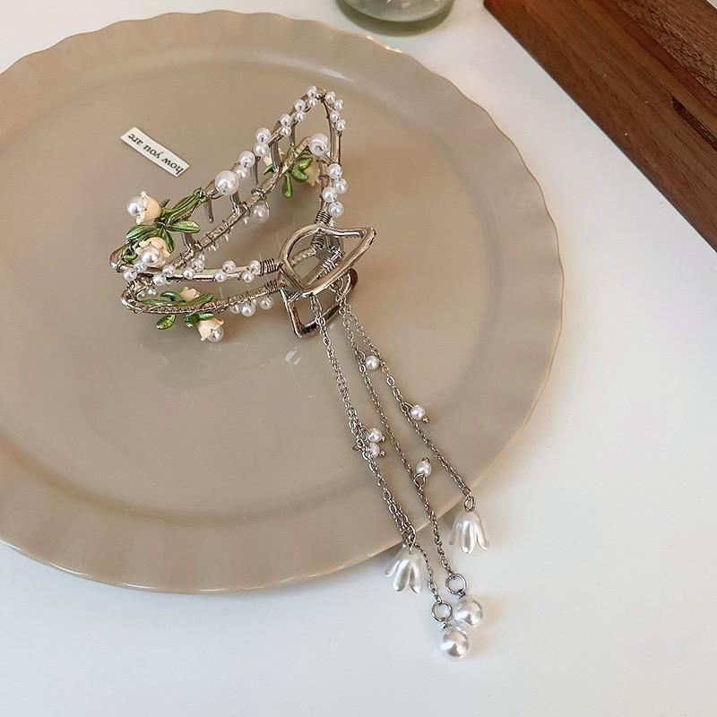 2023 Red Flocked Flower Tassel Hair Clip: High-End, Sweet & Versatile Women's Headdress Accessory