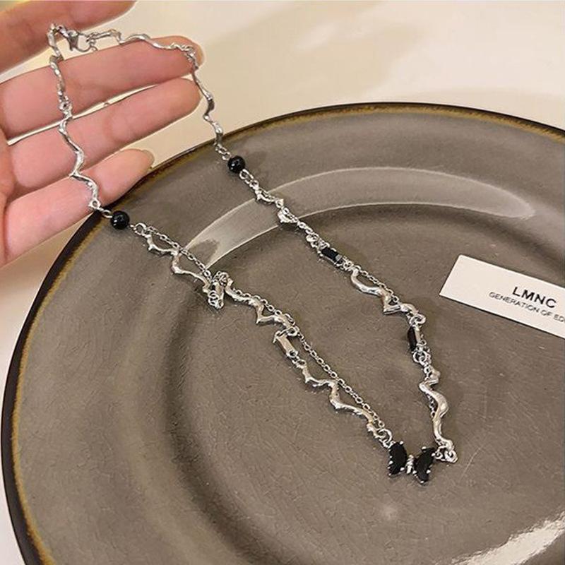 Evening Dress Fringed Necklace Women's New Pearl Accessories Light Luxury Niche Design Sense Premium Collarbone Chain