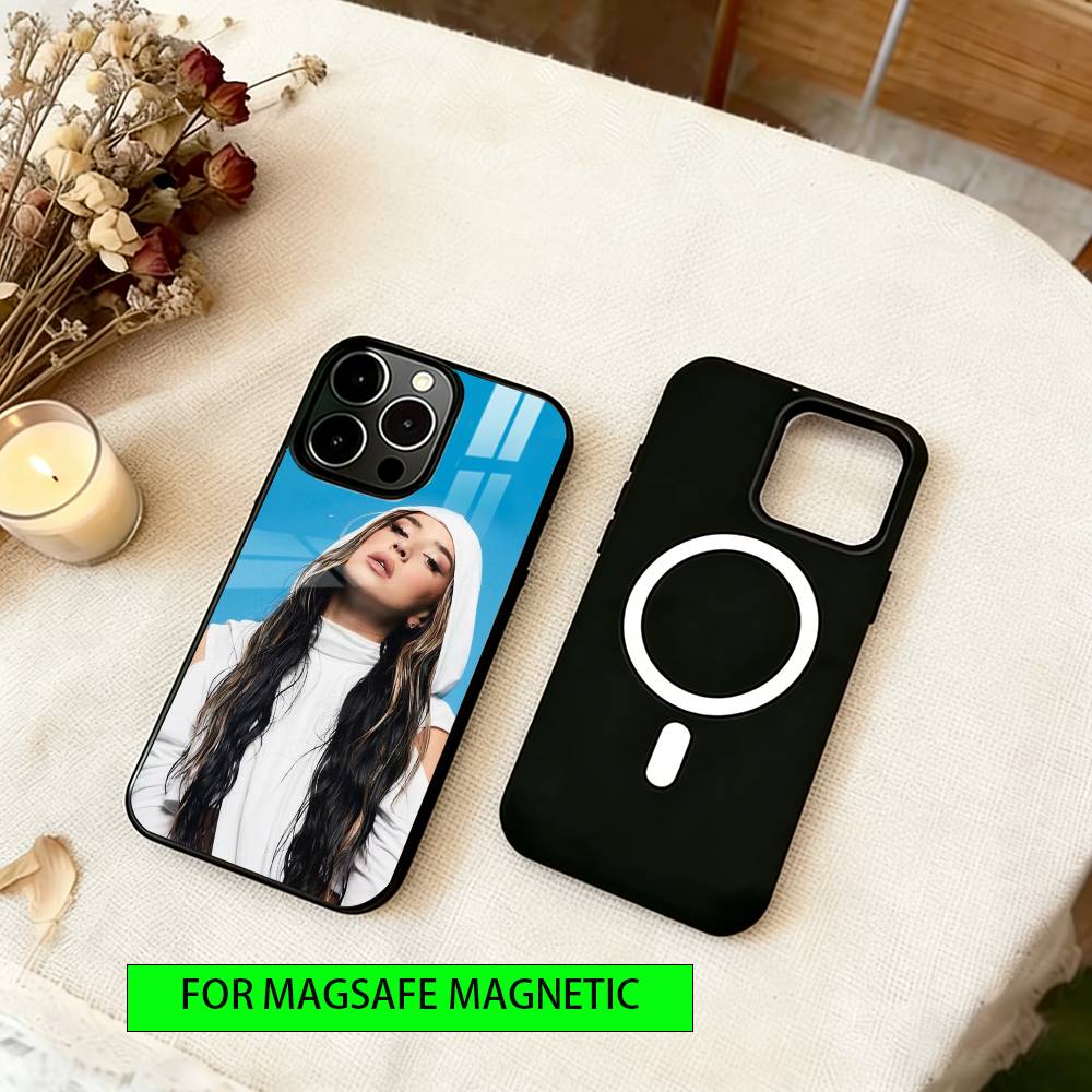 Singer Lola indigo Phone Case For iPhone17,16,15,14,13,12,11 Plus,Pro Magnetic For Magsafe Wireless Charging