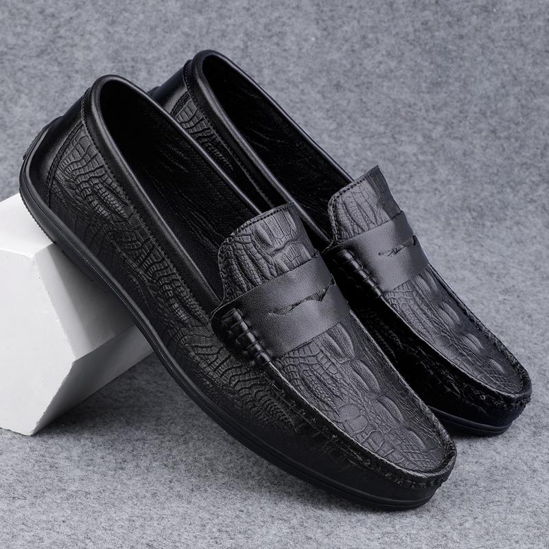 All-match Comfy Loafers Lightweight Mens Driving Shoes New Design Male Slip On Flats Soft Leather Casual Shoes Wedding Moccasins