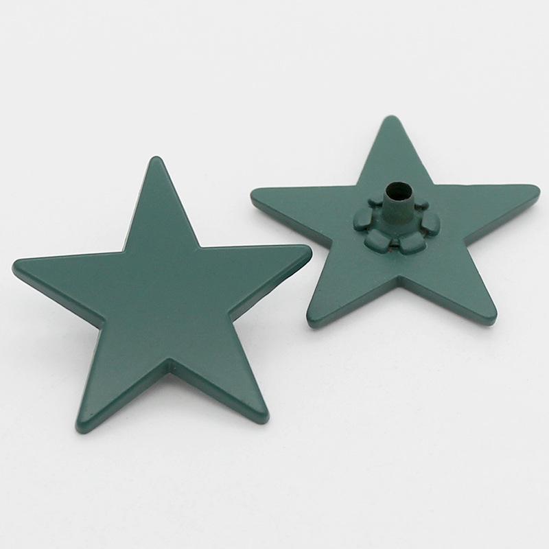 

Плащ для мамы и ребенка с отделкой в виде звездных кнопок-заклепок - Женская верхняя одежда