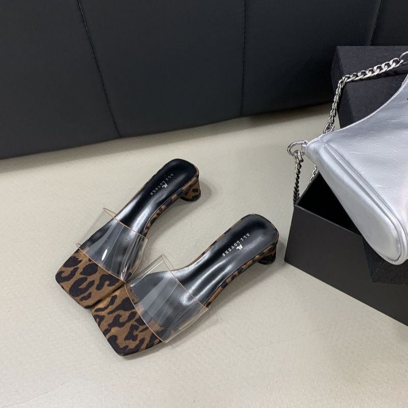 Французская интернет-знаменитость прозрачные крутые тапочки 2025 лето и осень новые толстый каблук сказочный стиль низкий каблук тапочки женская обувь