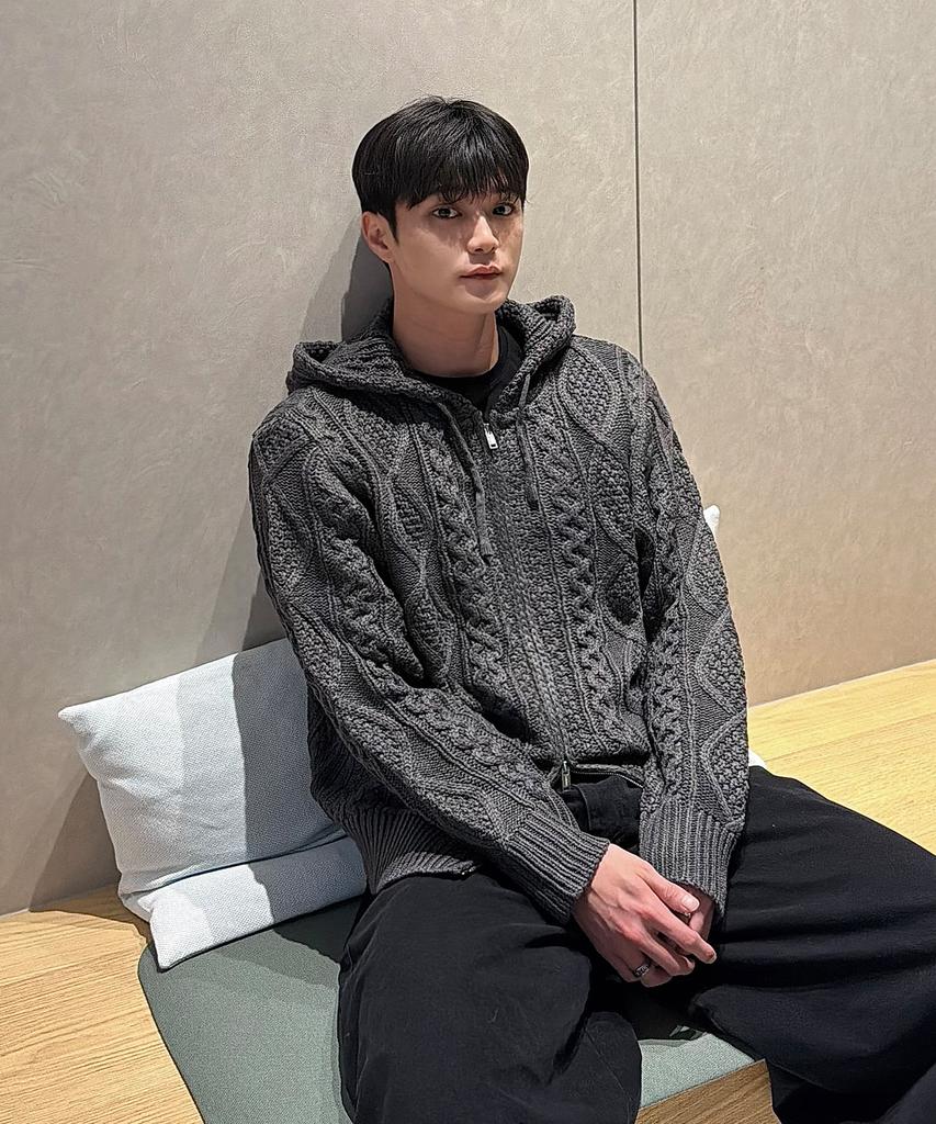 Lemain Second 2Way_Aran Washable Oversized Cable Hooded Zip-Up Knit [Charcoal]
