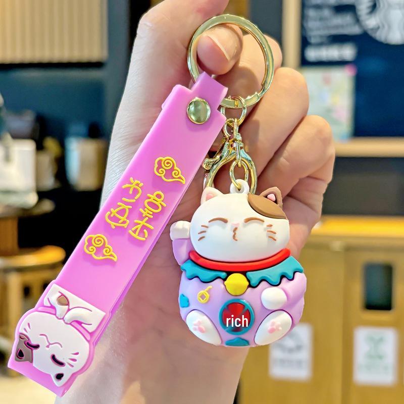 Cartoon Lucky Cat Keychain: Elegant and Cute Pendant for Car, Backpack, or Bag