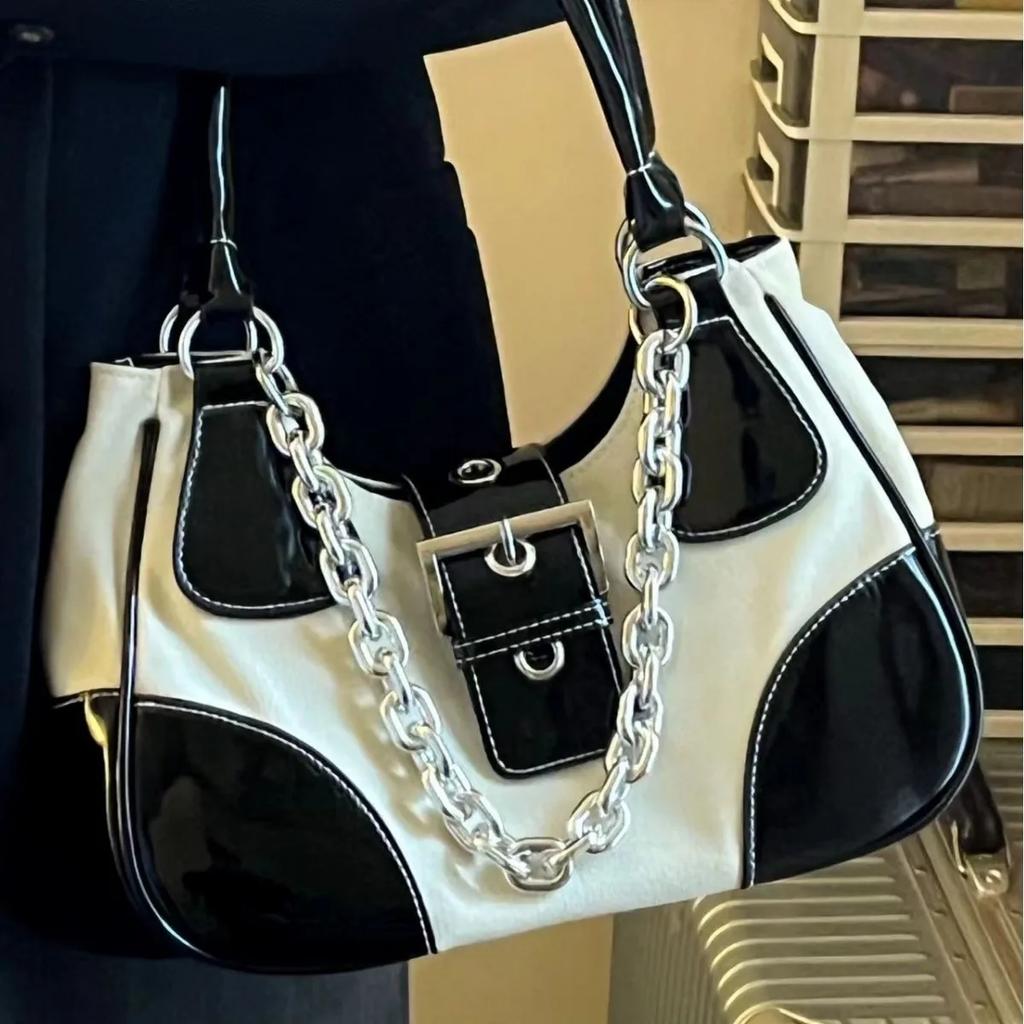 High-quality Second-hand Bag Hand Bag, Sweet Cool Patent Leather Canvas Bag, Metal Chain Hot Girl Bag  Shoulder Crossbody Bag