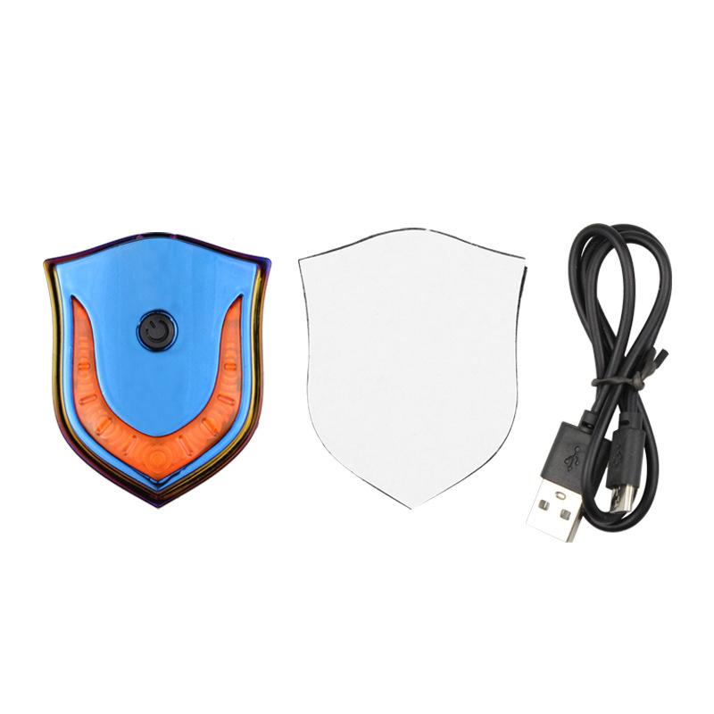 2025 Nowy 1 szt. Tylne światło do kasku motocyklowego Ładowanie przez USB Motocykl Boczna skrzynka Światło ostrzegawcze Jazda nocna Wyposażenie tylnego światła