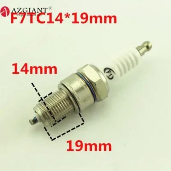 Motorcycle Spark Plug 100/125 A7TC D8TC E6TC F7TC B7TC BMA6 Z4TC F5TC CR8 A7RTC CR7HSA D8TRC D8TJC D8EA D8T Chain Saw Lawn Mower