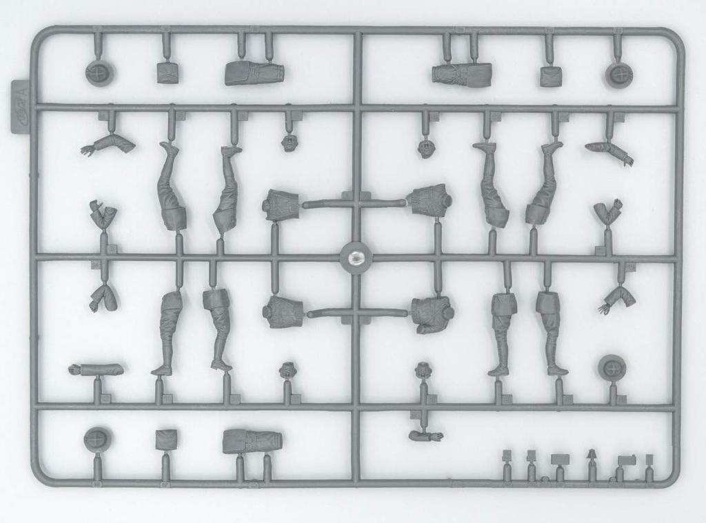 ICM Scale World War I US Army Standard B Liberty Truck with US Infantry Plastic Model Kit 35652 1/35