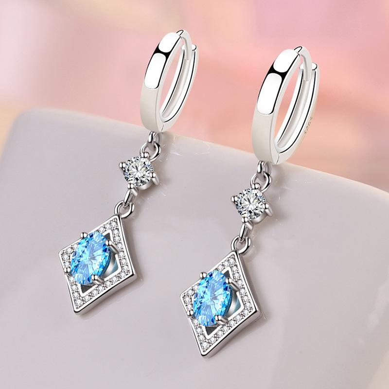 925 Sterling Silver Claws Stud Earrings with Crystal AAA CZ Stone Modern Design Fashion Versatile Accessories Women Jewelry