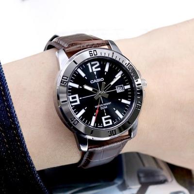 Silver Steel Round Case Graduation Men's Sporty Fashion Leather Watch