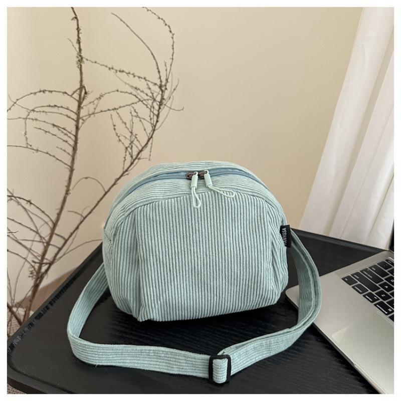 

Милая маленькая сумка новая однотонная тканевая сумка женская сумка через плечо сумка-мессенджер сумка на плечо для студентки светло-зеленый