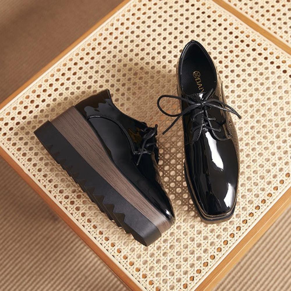 HZB‑761‑8 2026 New Women Patent Leather Lace‑Up Wedge Platform Pumps, British Style Soft‑Sole Versatile Thick‑Sole Casual Leather Shoes