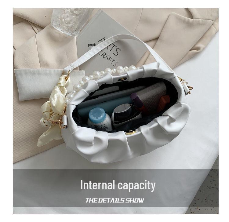 In Stock: Women's 2024 Summer Korean Fashion Pearl Chain Crossbody Bag