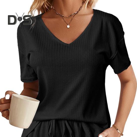 2 ks/sada dámského letního oblečení, trička s krátkým rukávem a výstřihem do V, elastické kraťasy se stahovací šňůrkou v pase, jednobarevné, volné, ležérní