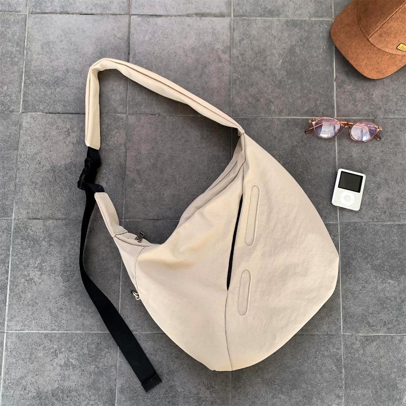New nylon messenger bag female niche casual dumpling bag trend large capacity shoulder commuter bag