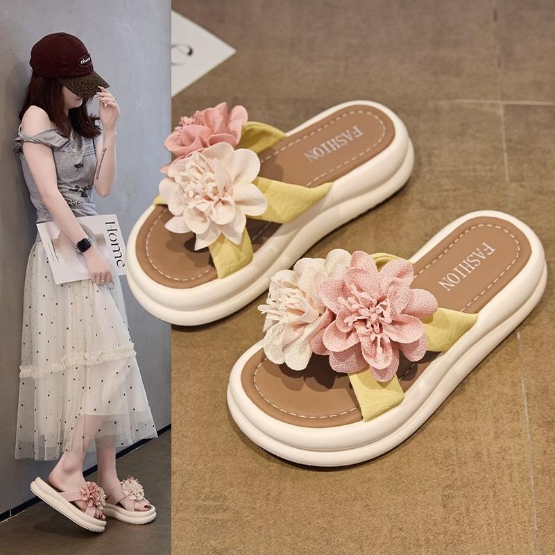 Summer New Double Flower Soft Belt Versatile Temperament Fashion Beach Wear Thick-soled Comfortable Slippers -