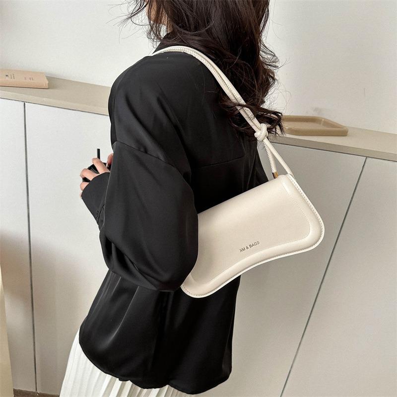 Casual commuter shoulder bag underarm bag niche design bag women's  summer new fashion popular messenger bag