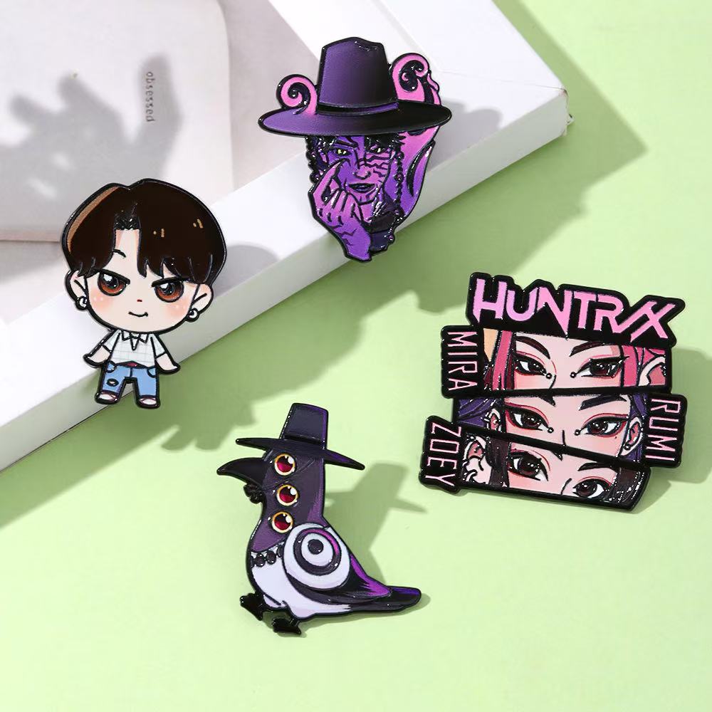 4 Stück KPOP Dämonenjäger Emaille-Anstecker Saja Boys Jinu Elster Cartoon-Charakter Metall-Broschen Abzeichen Schmuck Geschenke für Anime-Fans